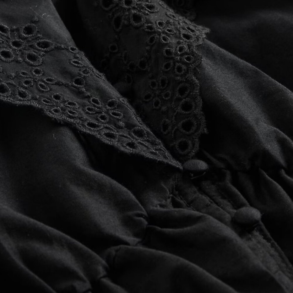 GAP Black Ruffle Collar V-Neck Top - Picture 4 of 4
